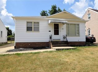 7911 Fernhill Ave, Parma, OH