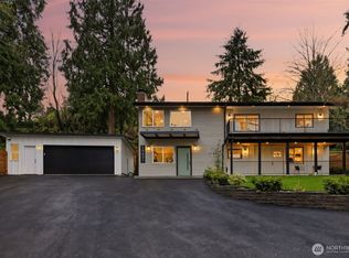 19531 55th Avenue NE, Lake Forest Park, WA 98155