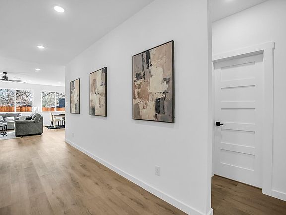 5th image of 139 Forest Oaks Dr