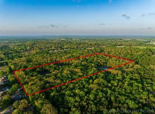 6 E Southbrook Ave, Okmulgee, OK 74447