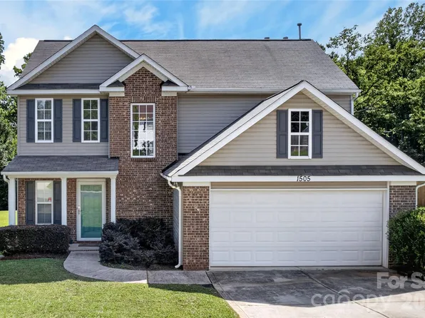 1505 Hollythorne Dr, Rock Hill, SC 29732