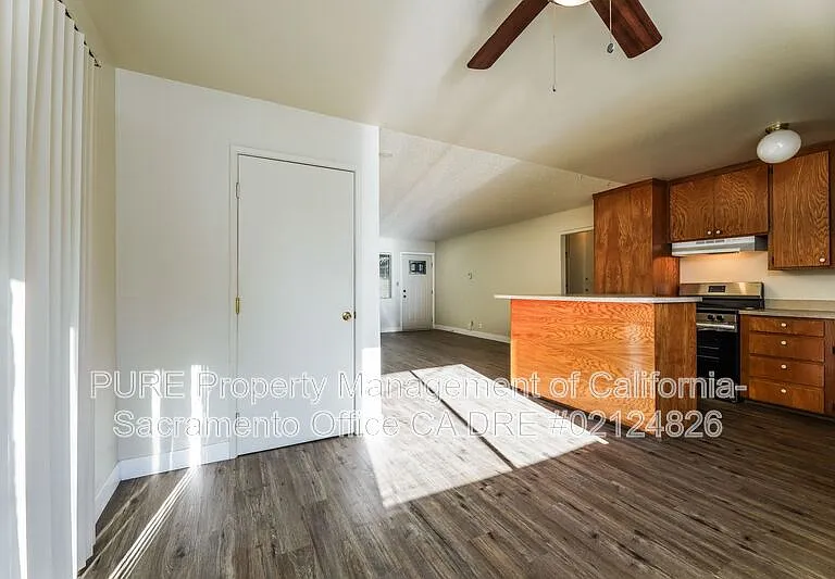 4525 Pennsylvania Ave #B — Photo 11