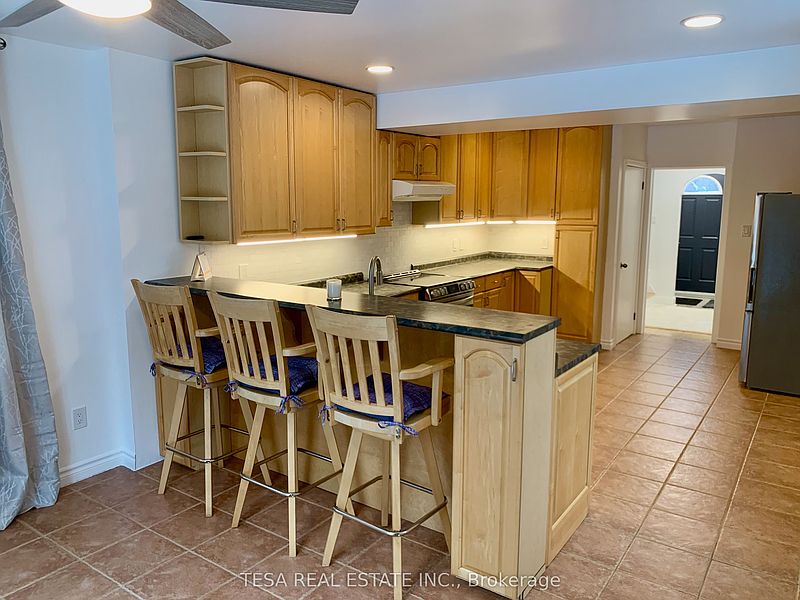 Toronto House for rent - 4 Bedrooms — photo 15