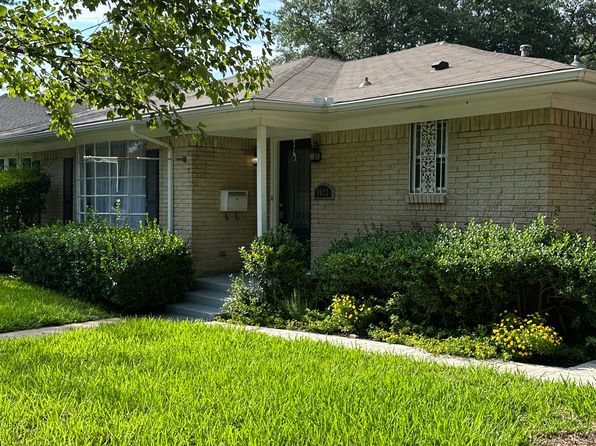 9022 Villa Park Cir