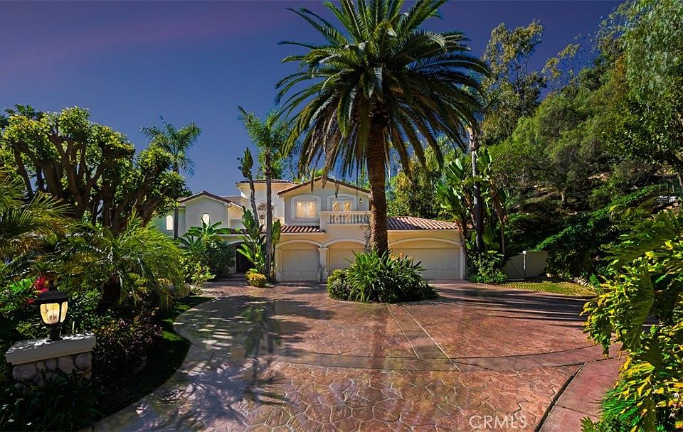 1st image of 26841 Windsor Dr