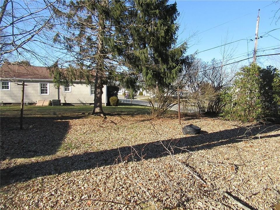 10 Sprague Ave, Lincoln, RI 02865 Zillow