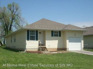 1429 W Scott St APT B, Springfield, MO 65802