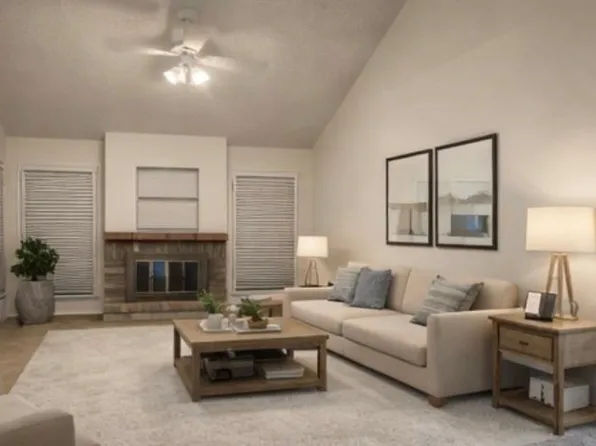 7900 N Stadium Dr, Houston, TX