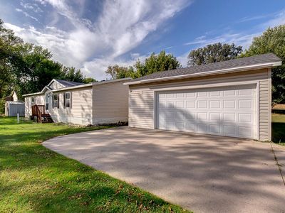 411 Cottrill St N, Waterville, MN, 56096