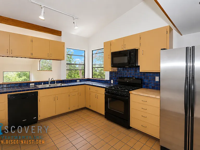 5635 Merriewood Dr — Photo 11