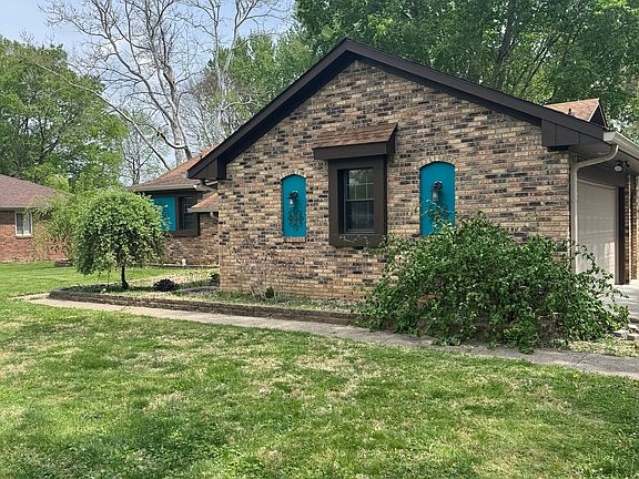 2nd image of 715 Leisure Ln