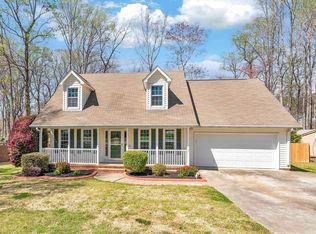 905 Spring Glen Dr, Simpsonville, SC 29680