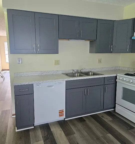 3896 Petzinger Rd — Photo 8