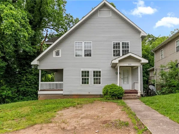 2218 Greenway Ave, Winston Salem, NC 27105