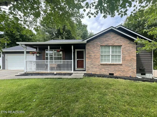 8272 Oak Terrace Ln, Powell, TN 37849