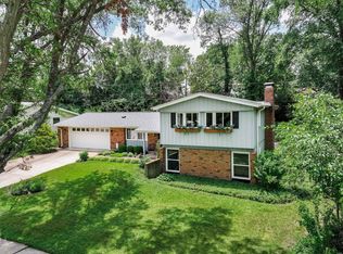 5044 Towne South Rd, Saint Louis, MO 63128