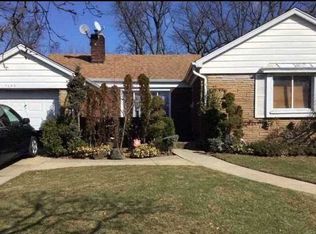 1642 Arkansas Dr, Valley Stream, NY 11580