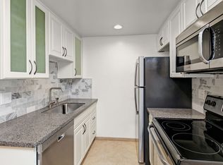 2200 1st Ave N APT 305, Seattle, WA 98109