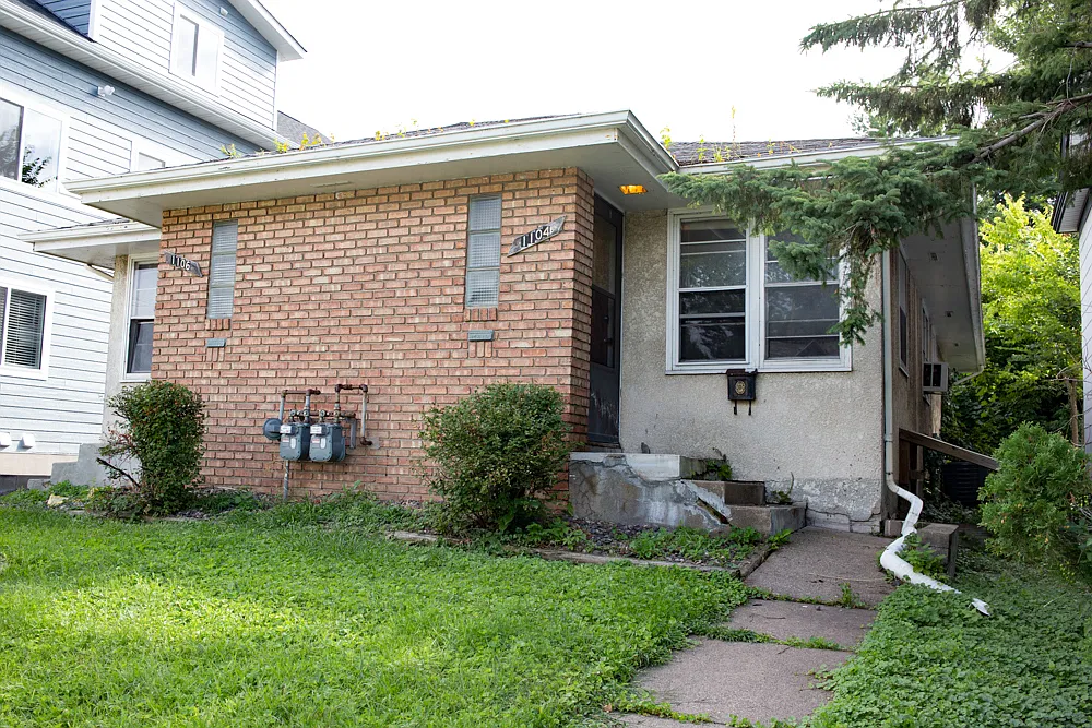 6 bed, 3417 sqft, $3,000 — Photo 1