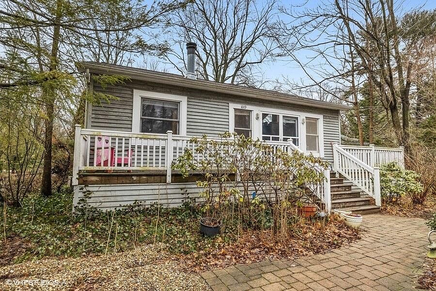 10119 Town Line Rd, Union Pier, MI 49129 Zillow