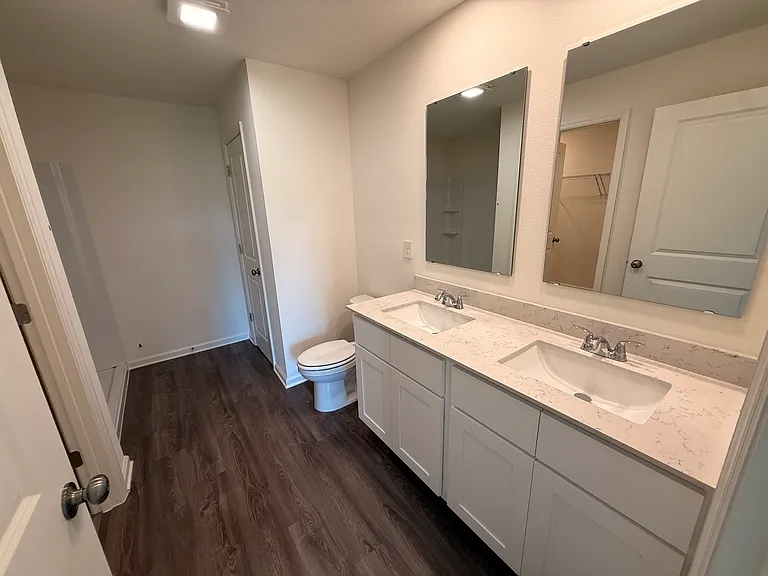 12918 SE 53rd Ave — Photo 5