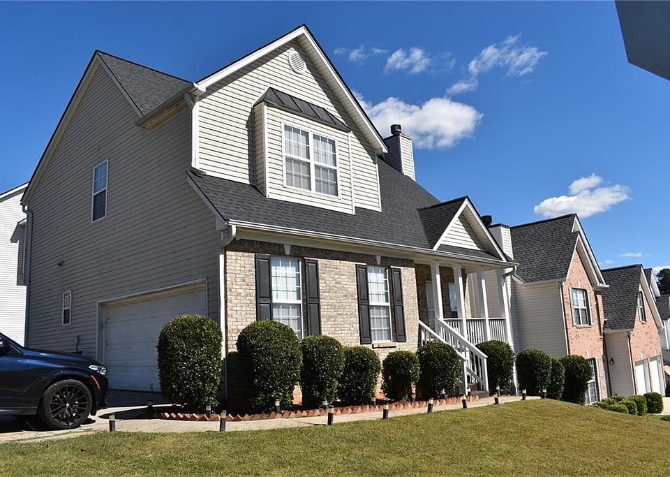 1st image of 215 Hulan Way