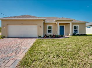 1421 SW 17th Pl, Cape Coral, FL 33991
