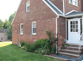 417 Cecelia Ave, Cliffside Park, NJ 07010