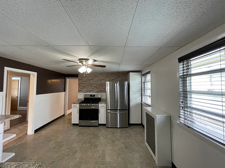 25 Hanover St #2 — Photo 6