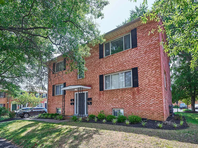 4510 Washington Blvd #B1 — Photo 3