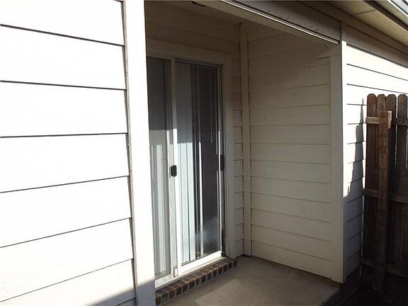 4th image of 5809 Melanie Dr