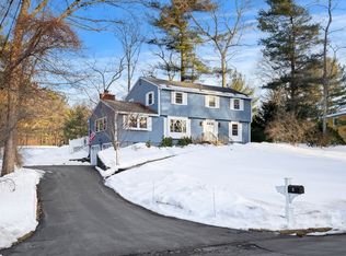 6 Exeter Way, Andover, MA 01810