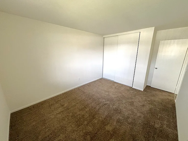 Ranchouse Apartments — Photo 16