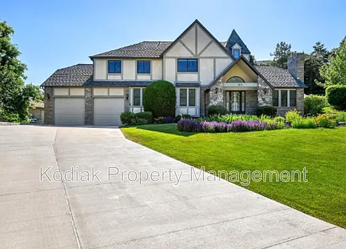 1051 E 5800 S Photo 1