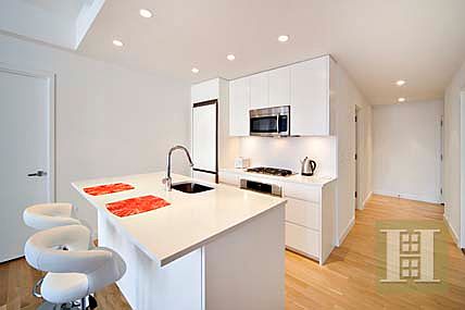 2nd image of 90 William St APT 15B