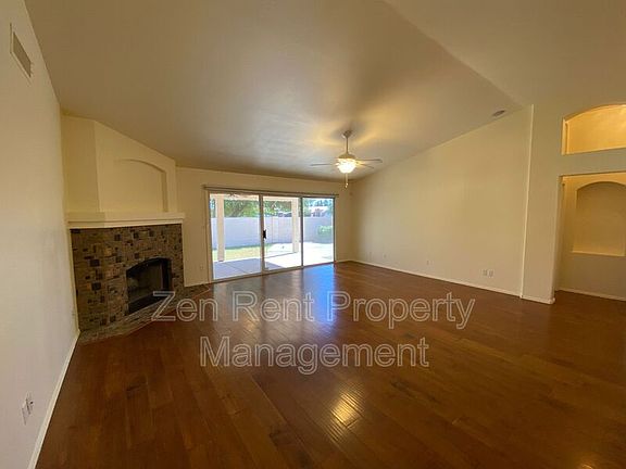 3rd image of 5035 E Diamond Ave