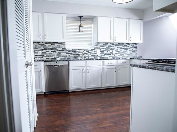 2nd image of 18215 Harrow Hill Dr
