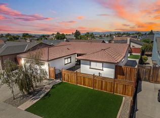 1640 Sunset Dr, Hollister, CA