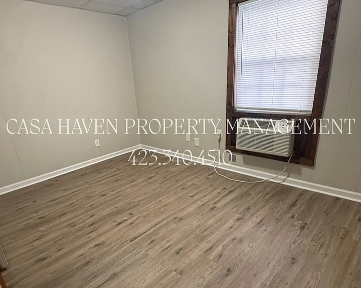 204 E Watauga Ave — Photo 10