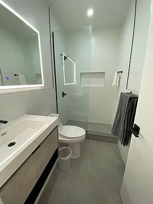 Rented by Suzuki Capital LLC | media 4