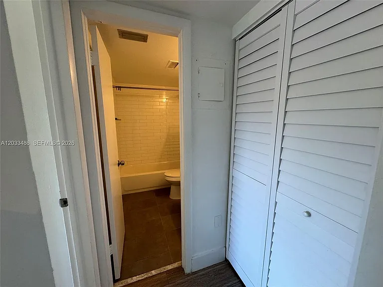 8335 SW 72nd Ave #211D — Photo 7