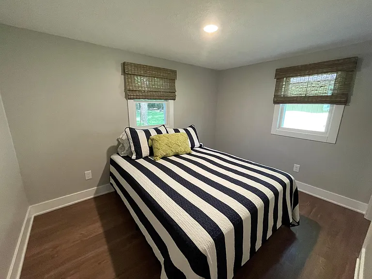 1946 Archwood Dr — Photo 6