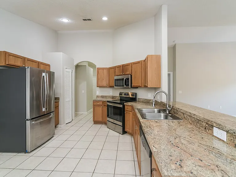 1802 Meadow Pond Way — Photo 9