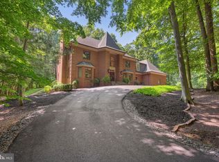 252 Springvale Rd, Great Falls, VA 22066