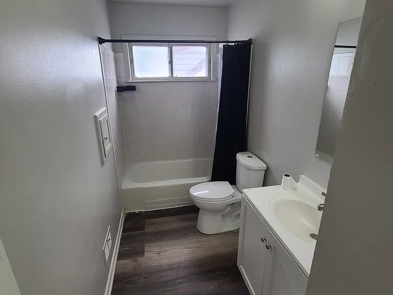 6912 W Silver Spring Dr — Photo 10