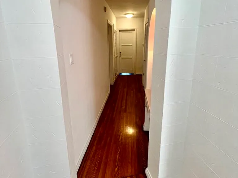 1452 S Sherbourne Dr — Photo 25