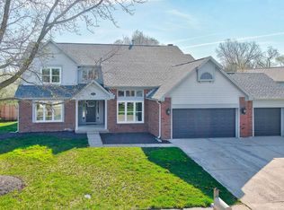 10651 Misty Hollow Ln, Fishers, IN 46038
