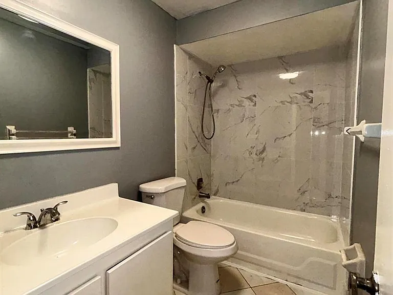11983 Shakerwood Ln — Photo 20