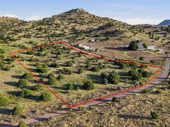 104 Warbonnet Rd, Fort Davis, TX 79734
