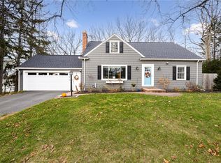 942 Whitney Rd W, Fairport, NY 14450